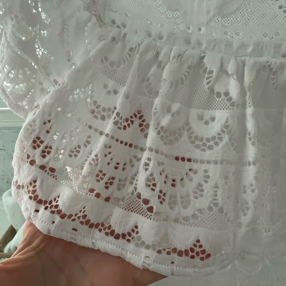 Gorgeous, Versatile White Dress - Picture 3 of 3